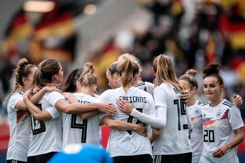 DFB-Frauen jubeln nach einem Tor
