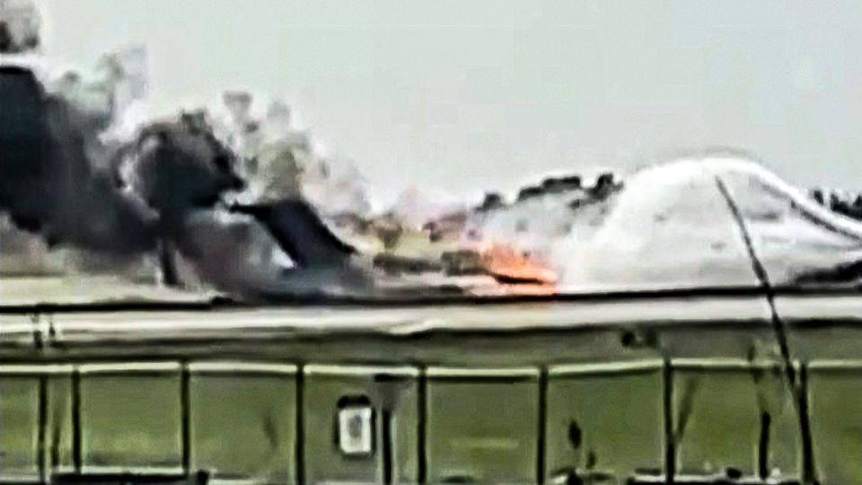 Passagierflugzeug in Miami fängt Feuer