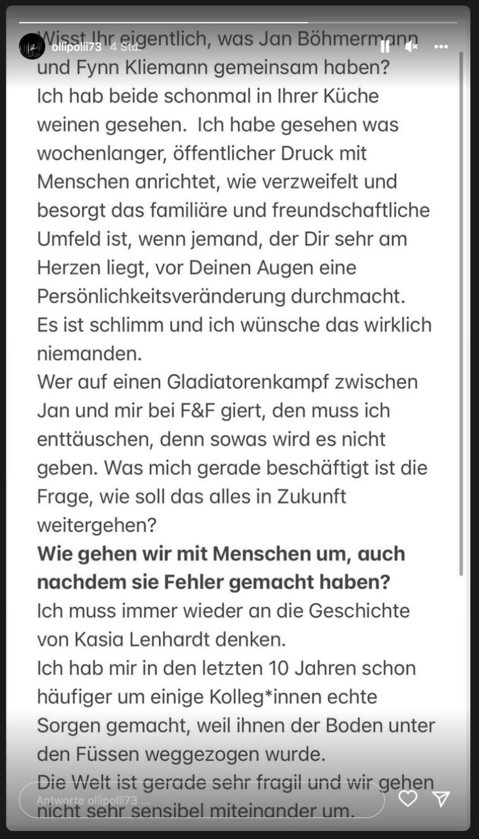 Nach Maskenaffäre: "Habe beide weinen gesehen" – Olli Schulz äußert sich erstmals zum Dilemma um seine beiden Freunde Kliemann und Böhmermann Nach Maskenaffäre: "Habe beide weinen gesehen" – Olli Schulz äußert sich erstmals zum Dilemma um seine beiden Freunde Kliemann und Böhmermann