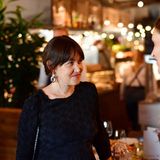 Juliane Löffler (l.), "Der Spiegel"-Redakteurin und Preisträgerin in der Kategorie "Geschichte des Jahres"