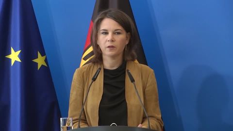 Annalena Baerbock: Bär, Bock, Trampolin? Gehörlose suchen Geste für Kanzlerkandidatin