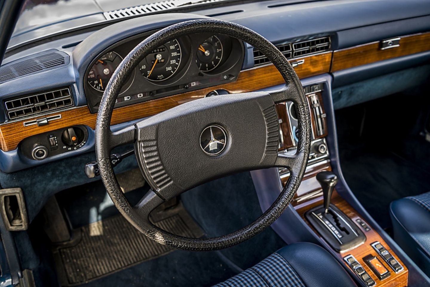 Mercedes 350 SE