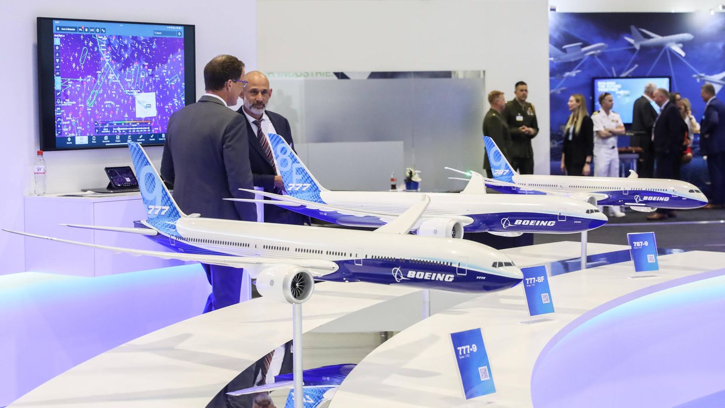 Modell der Boeing 777X