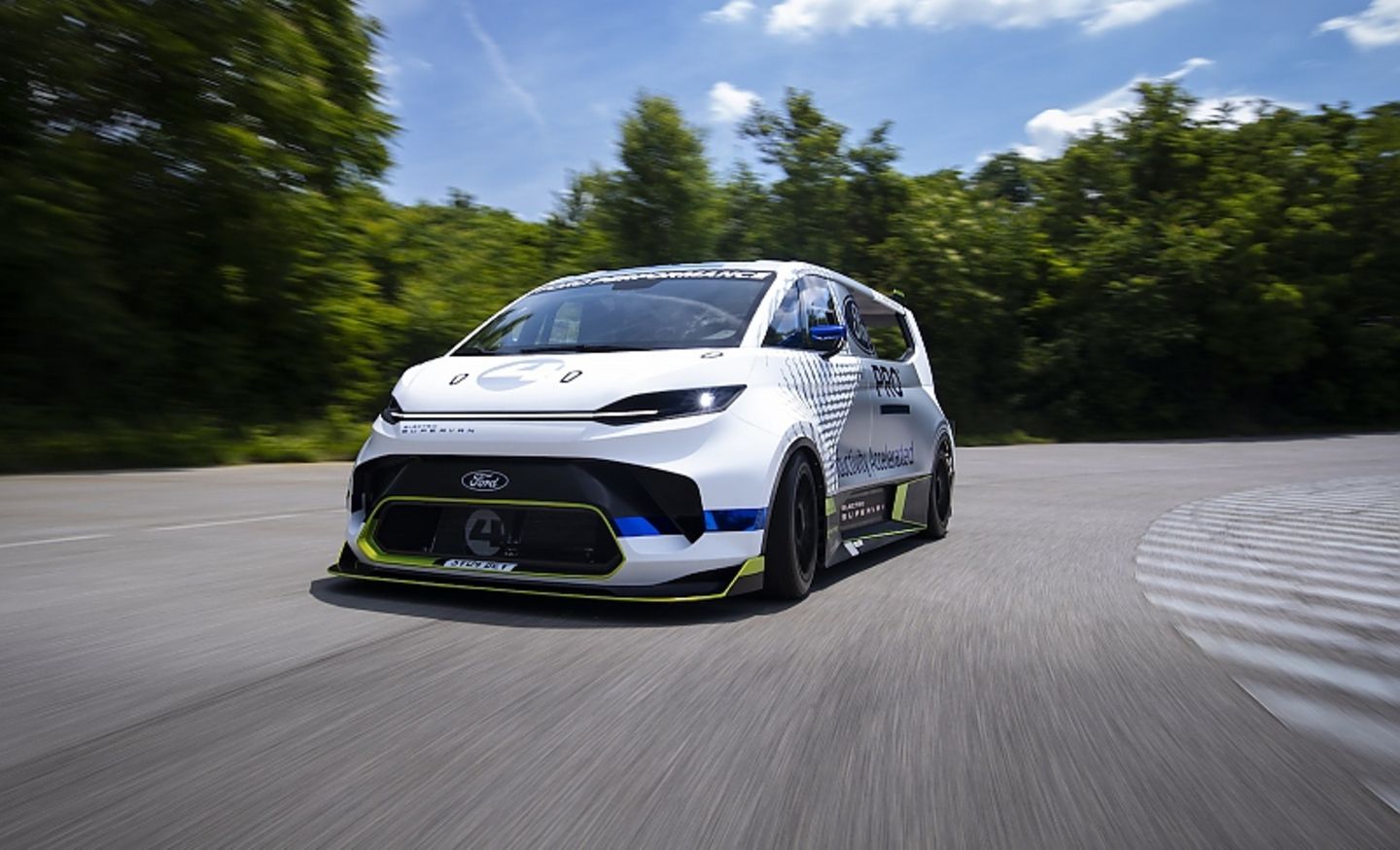 Ford Pro Electric Supervan