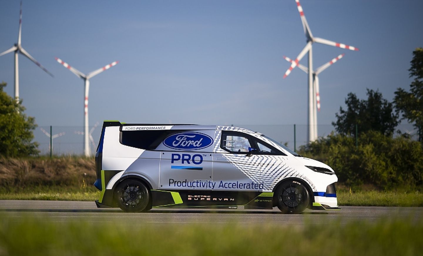 Ford Pro Electric Supervan