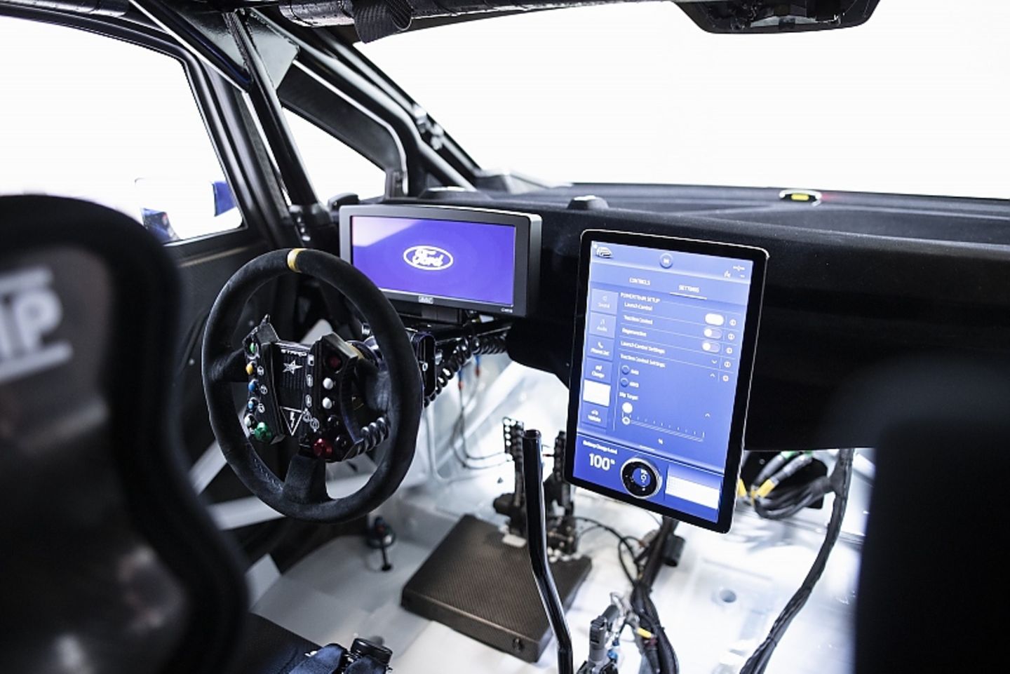 Ford Pro Electric Supervan 2022