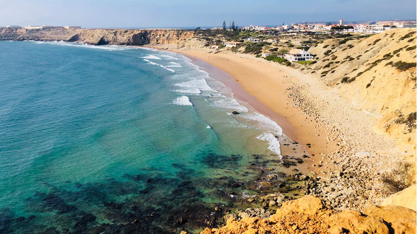 Algarve Portugal: Blick auf den Praia da Mareta in Sagres