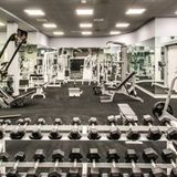 Auch der Sport kommt nicht zu kurz. Das private Fitness-Studio lässt keine Wünsche offen - und beinhaltet zwischen den Unmengen an Trainings-Geräten auch jede Menge Großbild-Fernseher