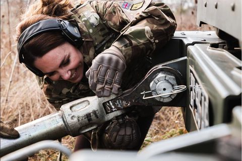 Herzogin Kate bei ihrem Besuch beim Militär