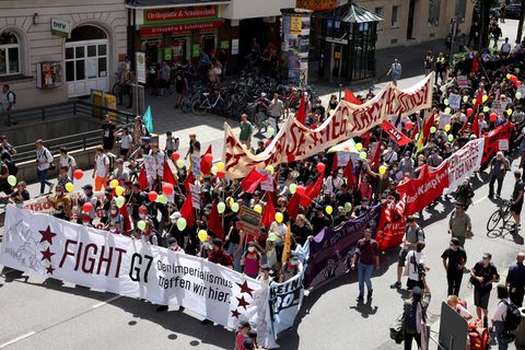 Zu den Demonstrationen vor dem G7-Gipfel kamen 3500 Menschen
