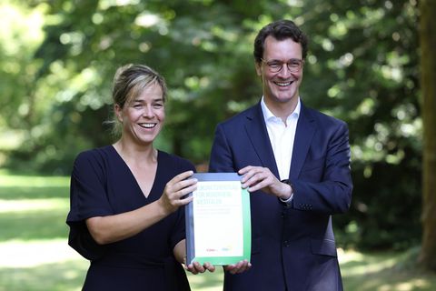 CDU und Grüne in NRW einigen sich auf Koalitionsvertrag