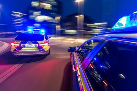 Polizeiwagen als Symbolfoto für Massenschlägerei in Essen