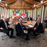 Wirtschaftsmächte am runden Tisch auf Schloss Elmau