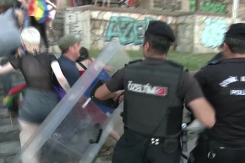 Video: Dutzende Festnahmen bei Pride-Parade in Istanbul