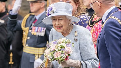 Royal News: Queen Elizabeth II. reist nach Schottland