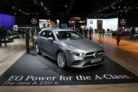 Ein Mercedes-Benz A-Klasse 250 e auf der Motor Show in Brüssel im Januar 2020. Die A-Klasse soll offenbar bald aus dem Programm fallen.