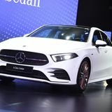 2018 präsentiert Mercedes-Benz die vierte Generation der A-Klasse. Sie wirkt unter anderem mit einer tiefgezogenen Motorhaube noch sportlicher und bietet mehr Funktionen als ihr Vorgänger. So kann sie in bestimmten Situationen erstmals teilautonom fahren. Die Markteinführung ist im Mai 2018. Beim Internationalen Automobilsalon Paris wird am 1. Pressetag im Oktober desselben Jahres die neue Mercedes-Benz A-Klasse Limousine präsentiert.
