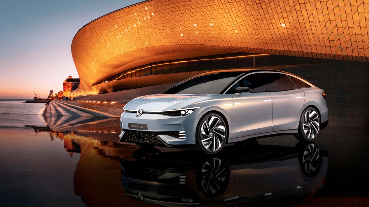 ID.  Aero: VW presents electric alternative to the Passat