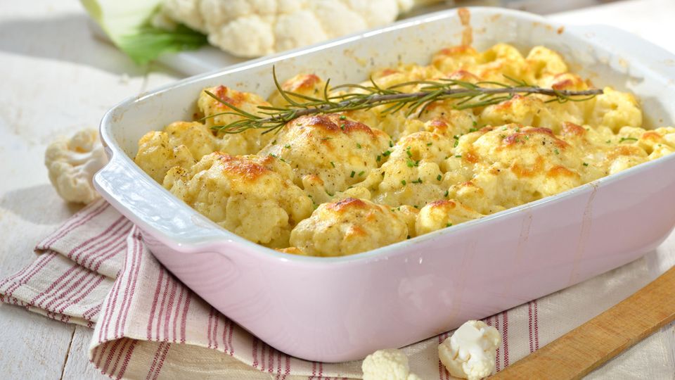Südtiroler Küche Blumenkohl mit Käsesoße Südtiroler Küche Blumenkohl mit Käsesoße