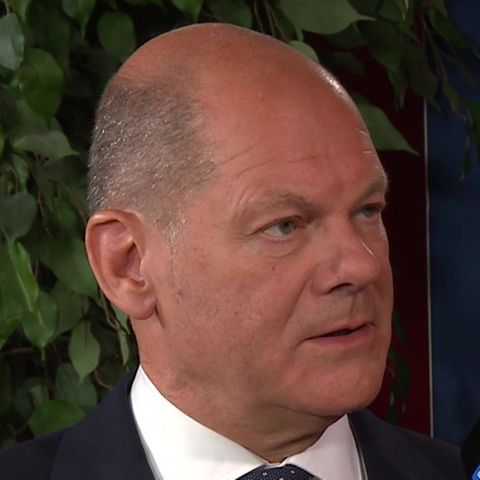 Bundeskanzler Olaf Scholz (SPD) im Interview zum G7-Gipfel