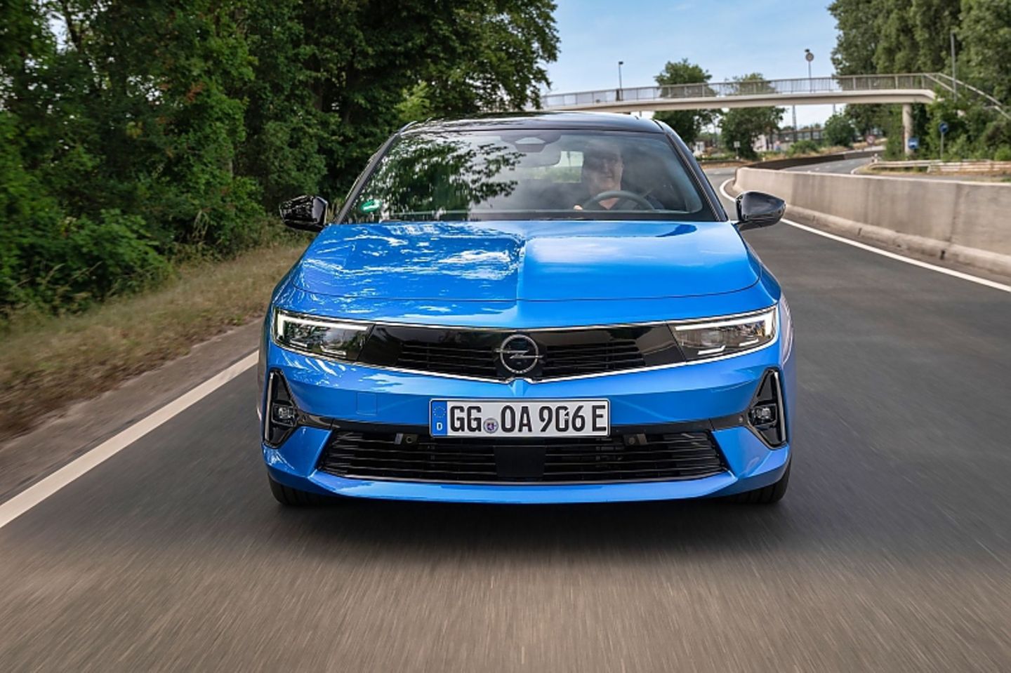 Opel Astra Sports Tourer Hybrid