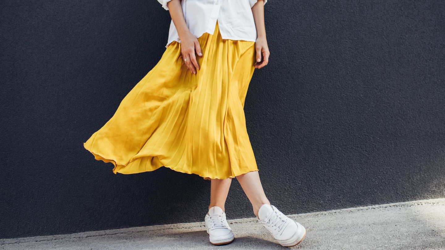 2024 ein Muss im Kleiderschrank: der Plisseerock  2024 ein Muss im Kleiderschrank: der Plisseerock