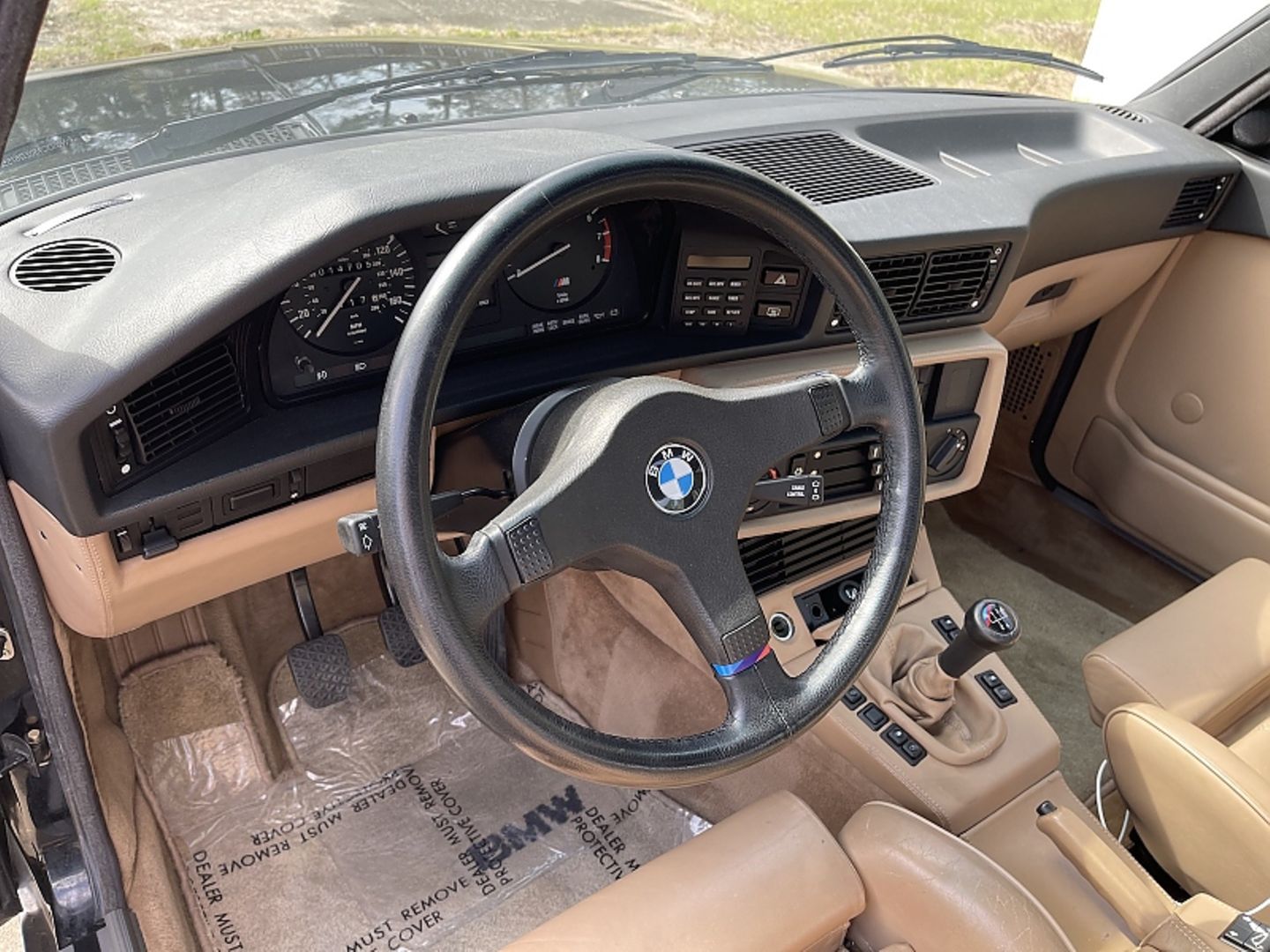 BMW M5 E28