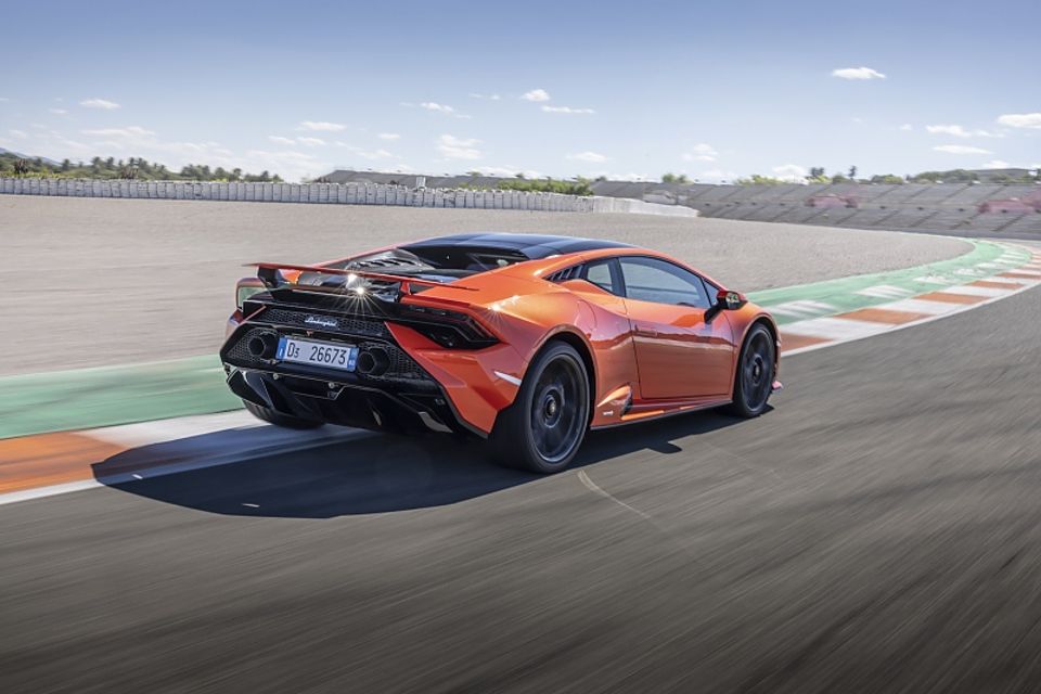 Lamborghini Huracan Tecnica 2022