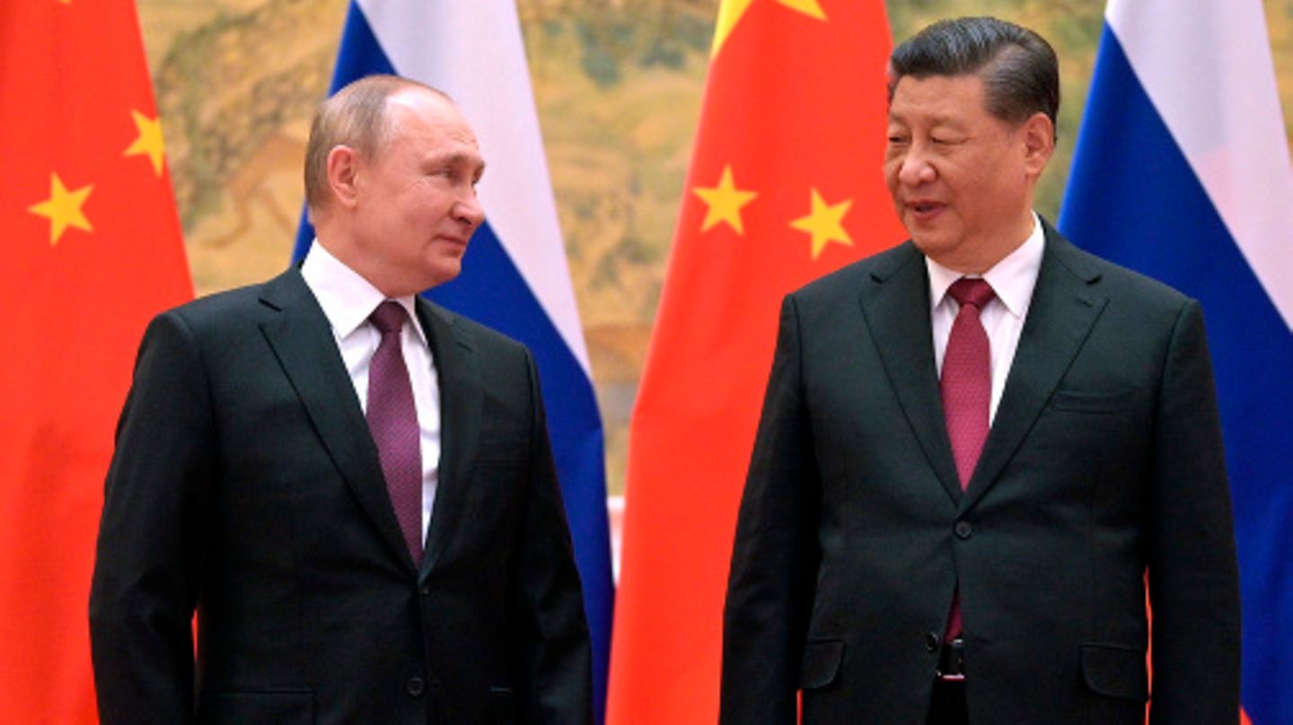 Sie sind der Nato ein Dorn im Auge: Chinas Präsident Xi Jinping (r.) und der russische Staatschef Wladimir Putin.