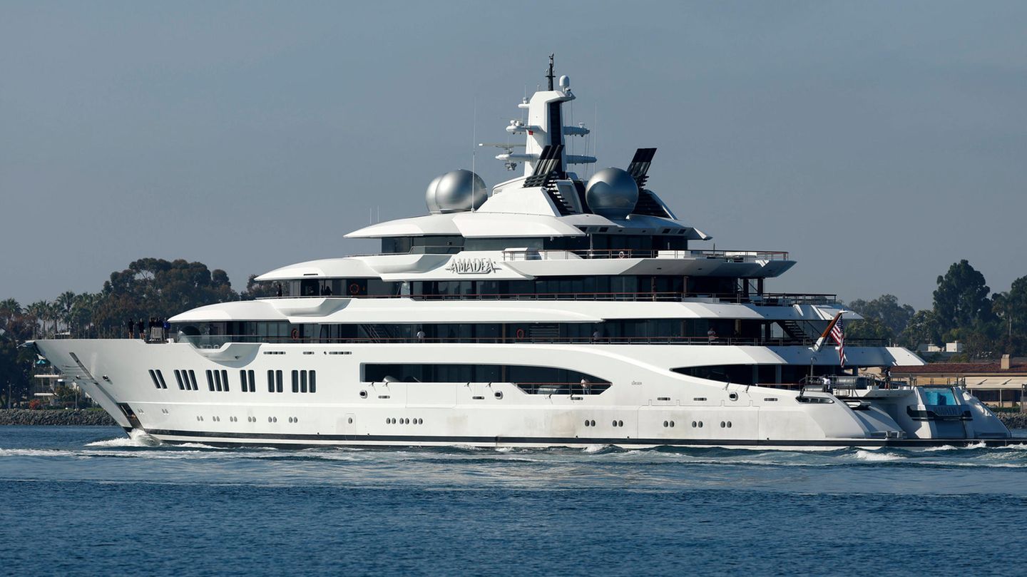 Jacht "Amadea"