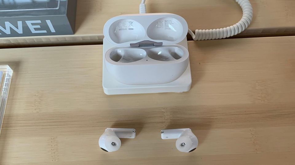 Huawei Freebuds Pro 2 Die Huawei Freebuds Pro 2 mit ihrem Ladecase.