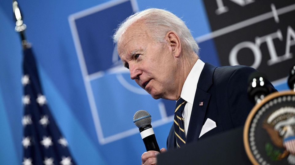 Joe Biden verspricht sich bei der Pressekonferenz nach dem Nato-Gipfeltreffen