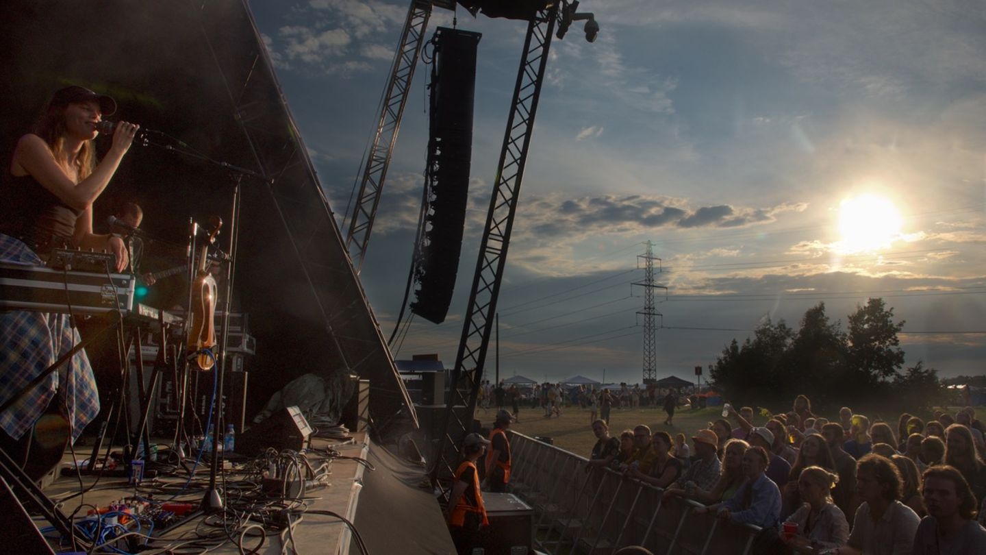 Die Band Linn aus Dänemark auf der sogenannten Rising Stage sorgte bereits 2019 mit ihrem Debüt "Happy Metal" für Furore