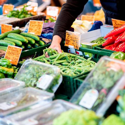 Inflation: Steigende Preise machen immer mehr Menschen zu schaffen. Händler gehen von weiteren Preiserhöhungen aus