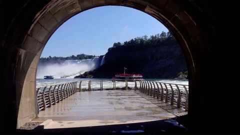Kanada: Neuer Blick auf die Niagarafälle – 100 Jahre alter Tunnel für Öffentlichkeit geöffnet