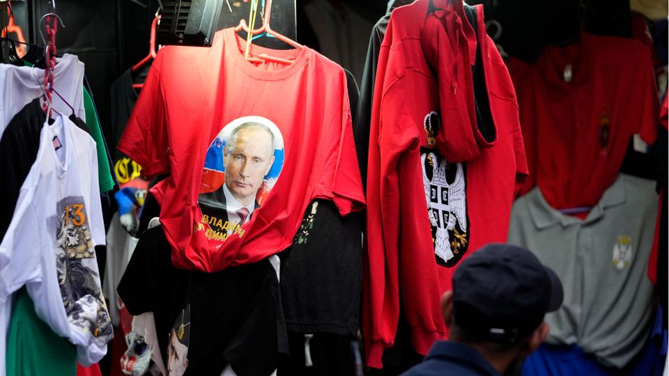 Konterfei von Wladimir Putin ziert T-Shirt