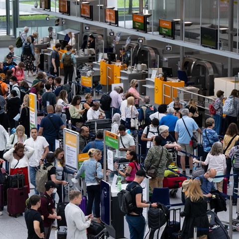 Die Sommerferien beginnen – zusammen mit dem Chaos an den Flughäfen