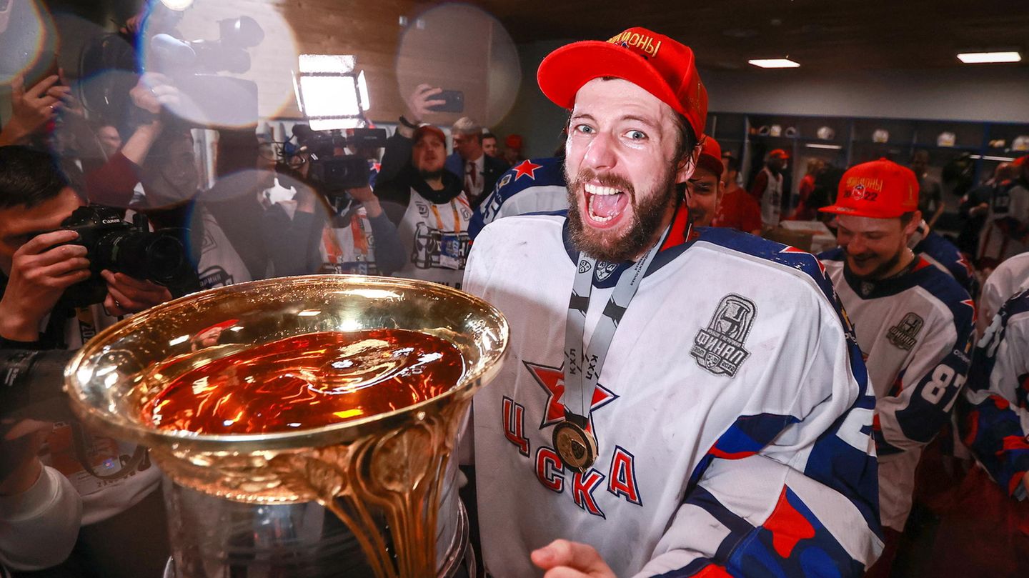 Ivan Fedotov: Russian ice hockey star wants to switch to the NHL and is captured by the military
