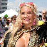 Ehemalige Miss Schleswig-Holstein, Profi-Boxerin und mittlerweile als Sängerin auf Mallorca unterwegs: Für Alicia Melina ist der Schlagermove fast ein Heimspiel.