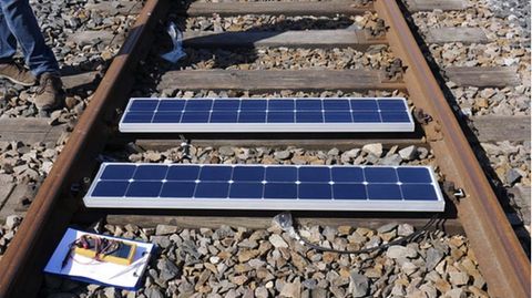 Solarzellen bei der Deutschen Bahn
