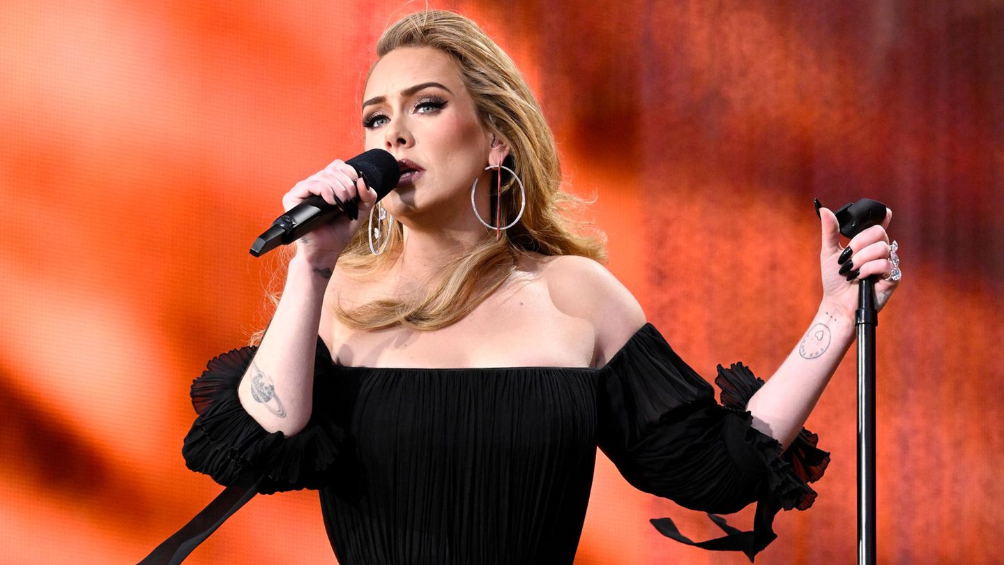 Adele unterbricht Konzert wegen eines Notfalls im Publikum STERN.de