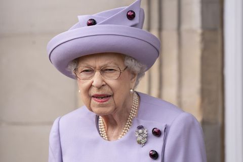 Die Queen wird wegen gesundheitlicher Beschwerden von Pflichten entbunden