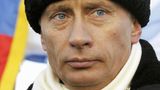 Wladimir Putin 2004 bei einer Militärübung an Bord des Atom-U-Bootes Archangelsk in der Barentssee
