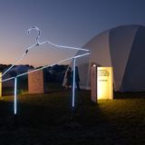 Rund um die Uhr zu bestaunen: Das Kunstprojekt "Re:Act Human Rights"