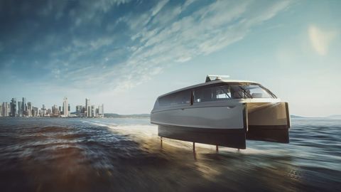 Die P-12 erreicht 55 Km/h - für ein Boot ist das enorm schnell.