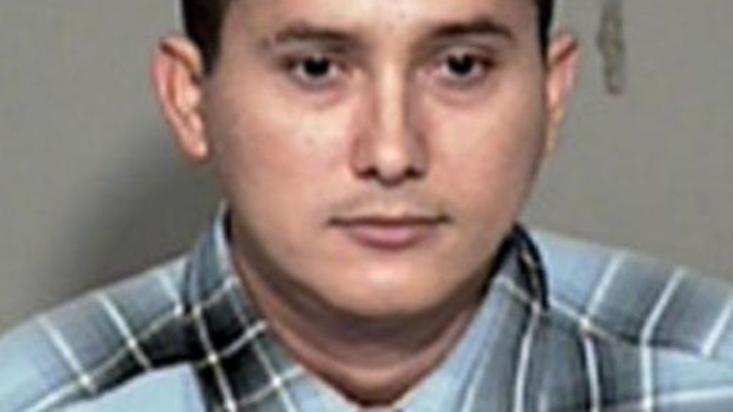 FBI Most wanted Alexis Flores