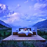 Vor dem Einschlafen unter dem Sternen- oder Wolkenhimmel noch schnell die E-Mails checken?