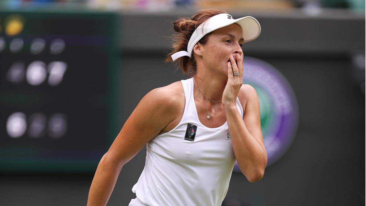Tatjana Maria sensationally moves into the Wimbledon semifinals against Niemeier