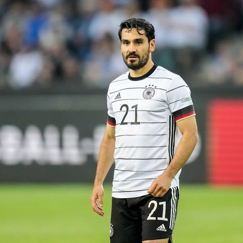 Nationalspieler Ilkay Gündogan auf dem Fußball-Feld