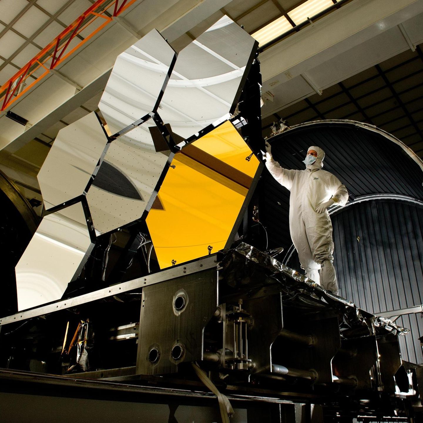 17 Jahre dauerte der Bau des "James Webb"-Teleskops, vor allem seine Spiegelelemente durchliefen zahlreiche Tests